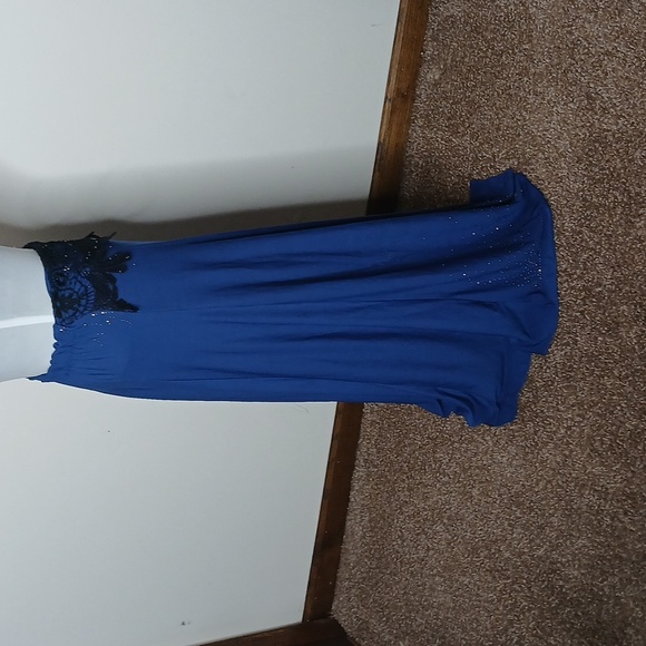 Blue sparkling lace top skirt size small - Picture 7 of 13